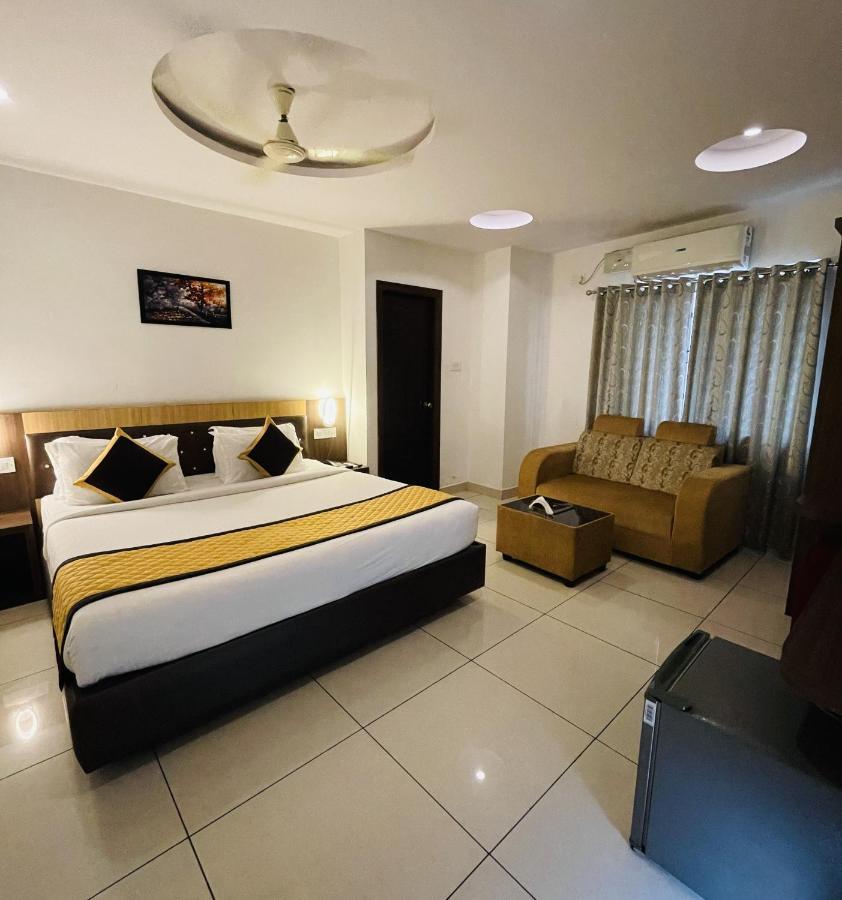 The Porch Inn Hotel/Service Apartments Bangalore Esterno foto