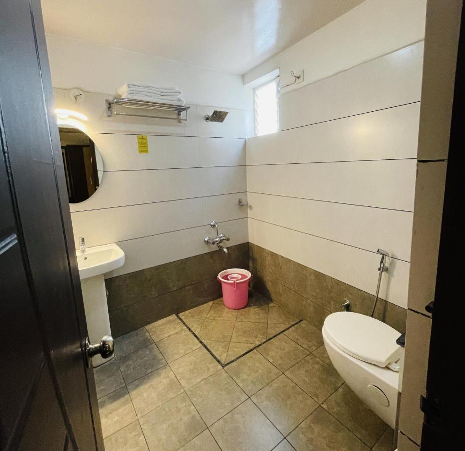 The Porch Inn Hotel/Service Apartments Bangalore Esterno foto