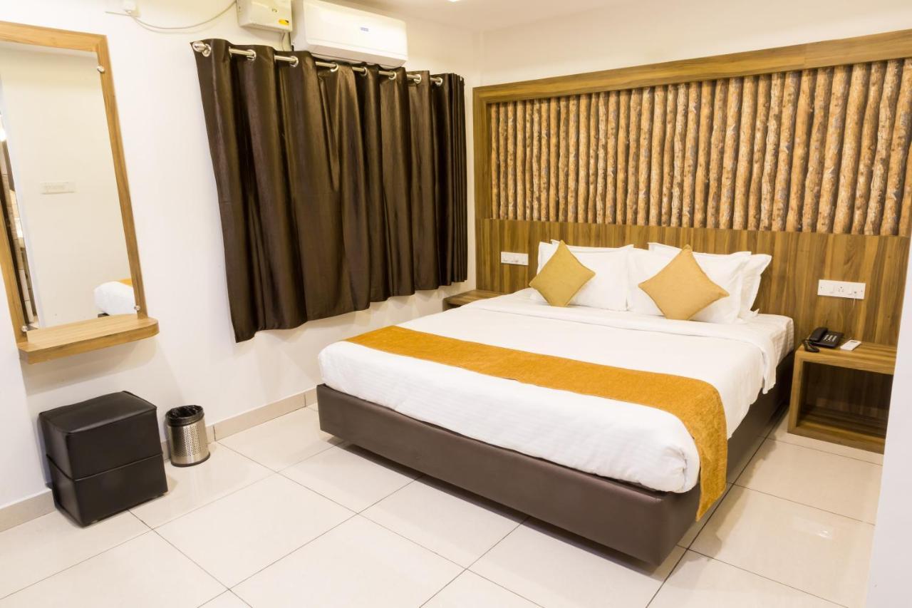 The Porch Inn Hotel/Service Apartments Bangalore Esterno foto