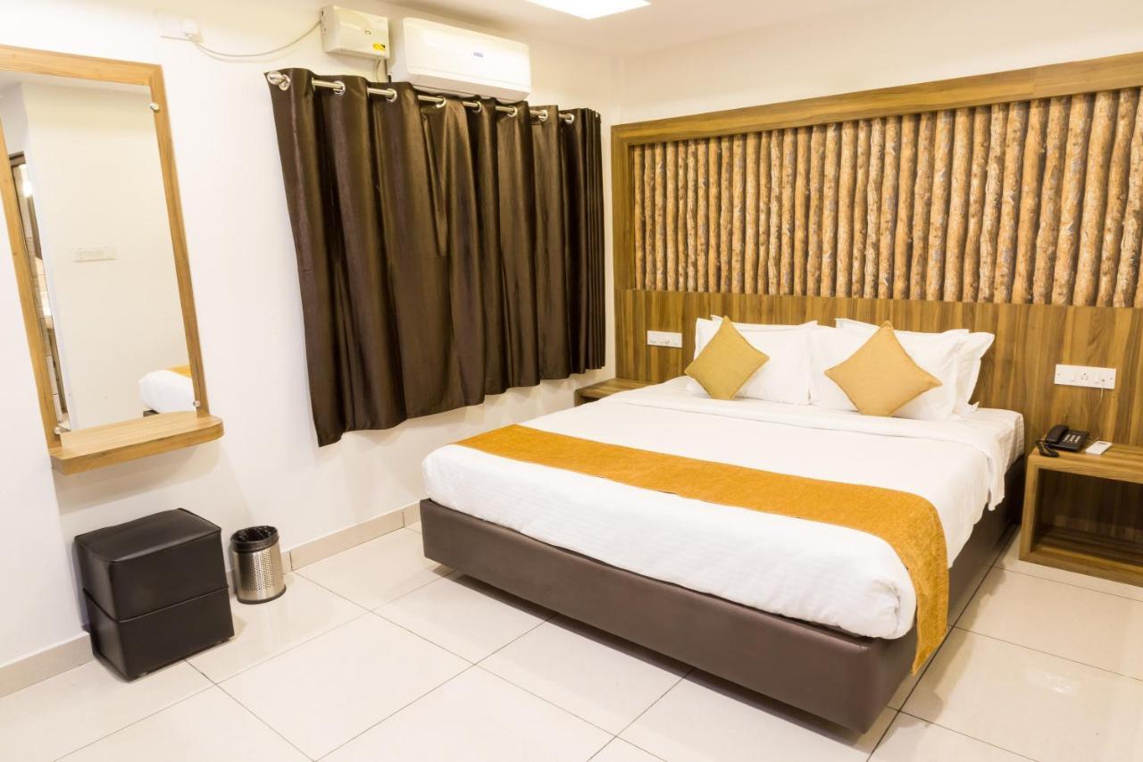 The Porch Inn Hotel/Service Apartments Bangalore Esterno foto