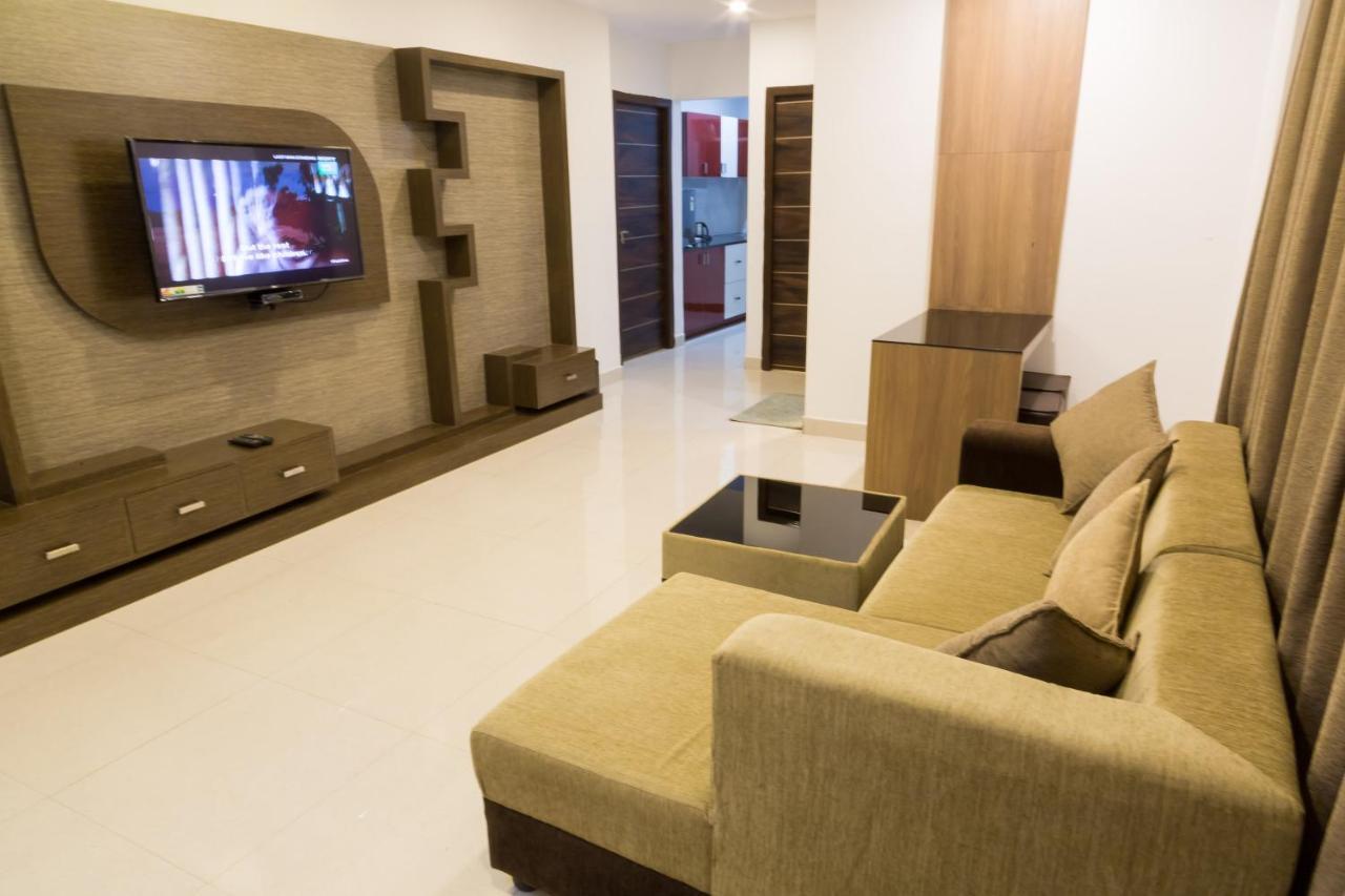 The Porch Inn Hotel/Service Apartments Bangalore Esterno foto
